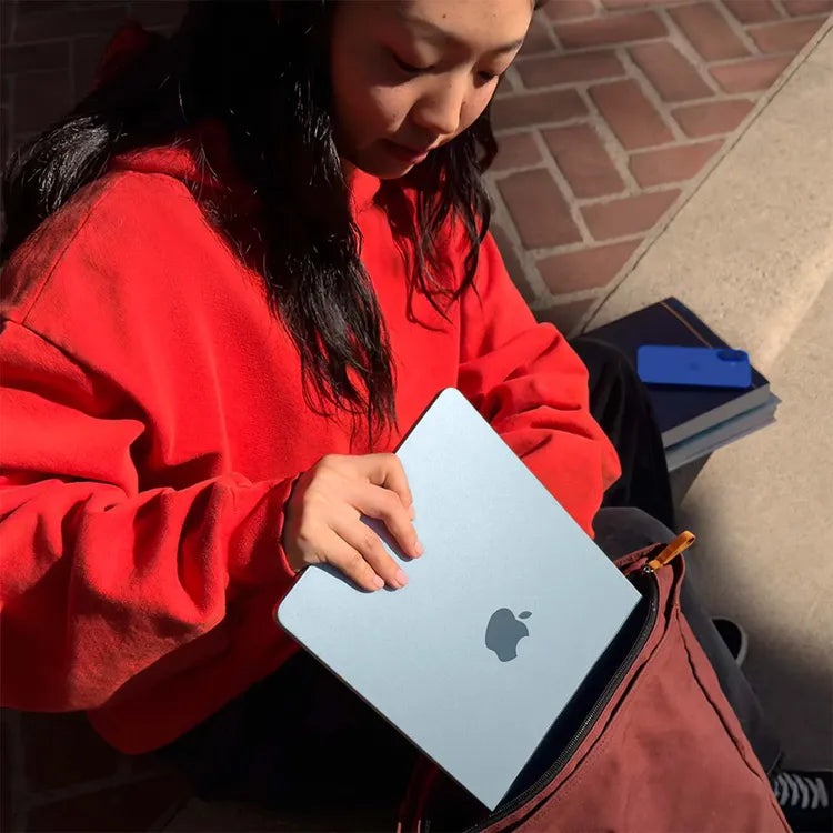 MacBook Air 13 Pulgadas Chip M5 CPU 10 Núcleos GPU 8 Núcleos - RAM 16GB - SSD 512GB - Azul Medianoche